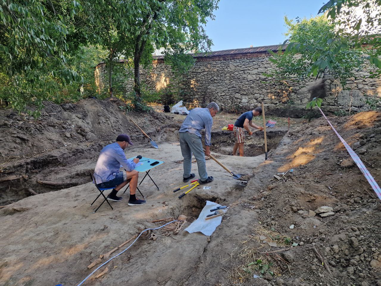Cercetări arheologice la Biserica Măzărache