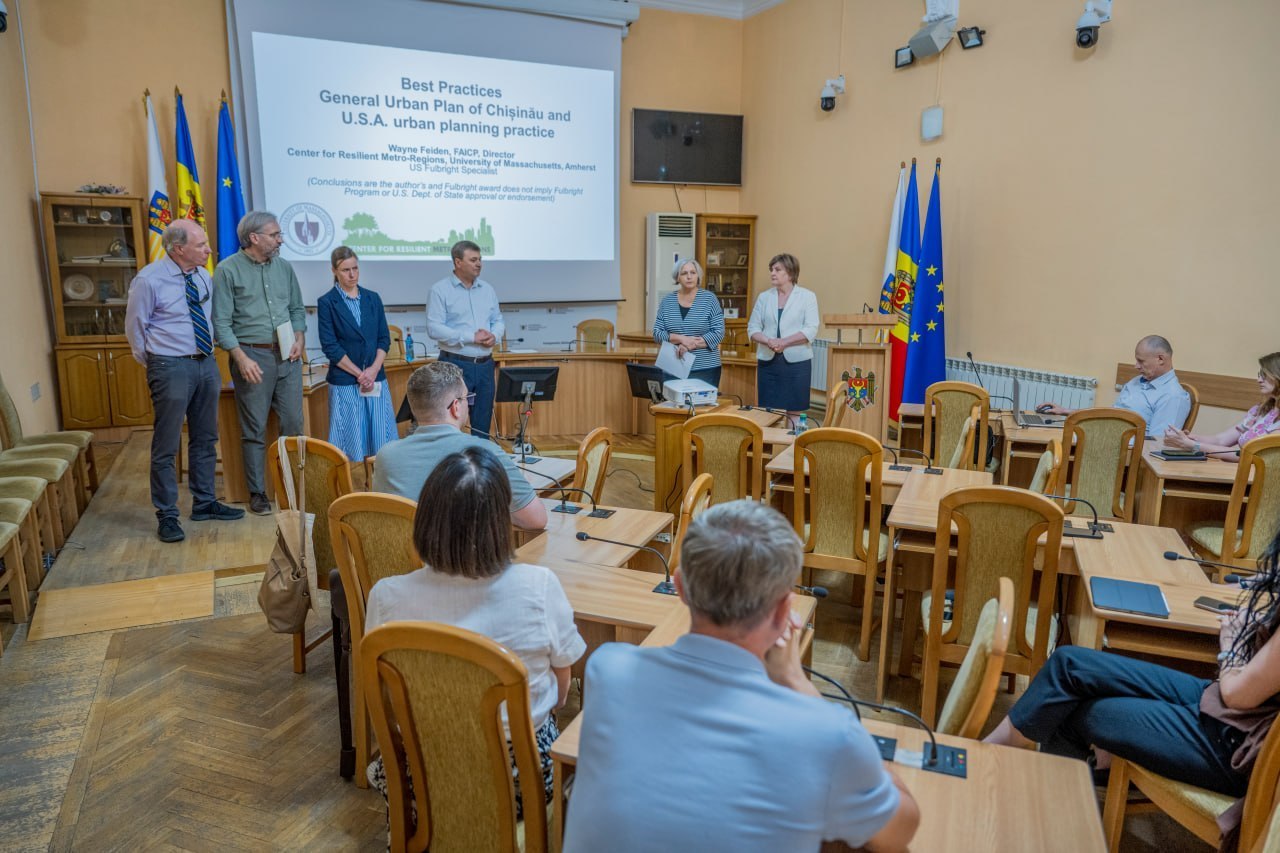 Bune practici internaționale pentru reactualizarea Planului Urbanistic General al Chișinăului
